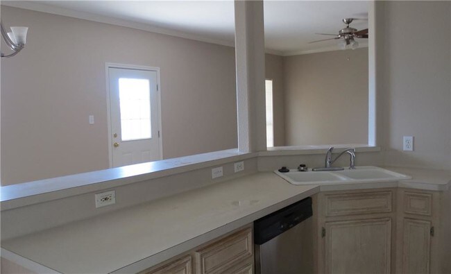 Building Photo - 16130 Coral Vine St