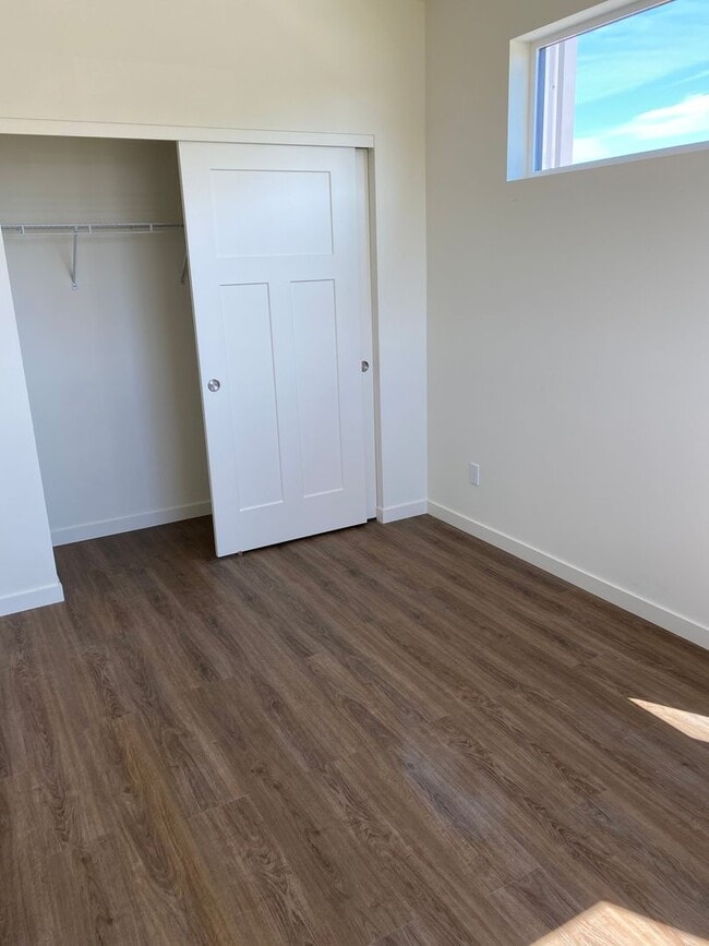 Building Photo - Brand New 1 Bedroom 1 Bathroom - Gorgeous ...