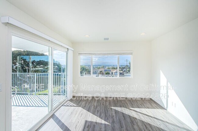 Building Photo - 2709 Elm Ave