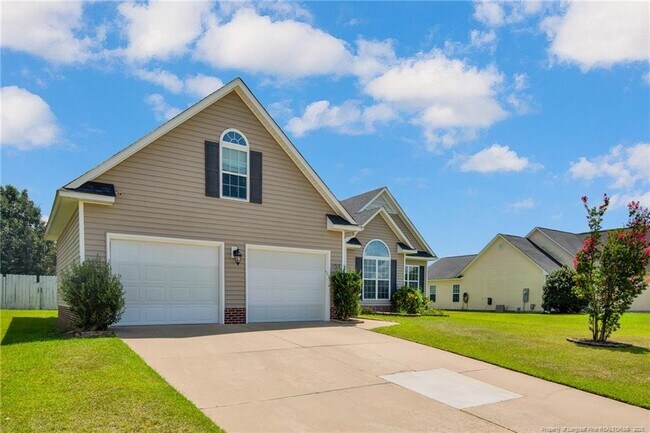 Building Photo - 1717 Kershaw Loop