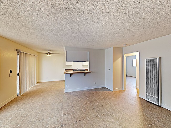 Foto del edificio - 2 br, 1 bath  - 173 Pala Vista Dr Apt 6 Apt 6