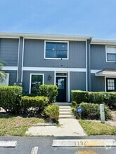 Building Photo - 850 Hill Dr