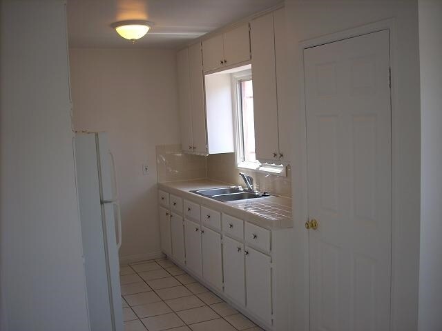 Building Photo - 930 Daisy Ave