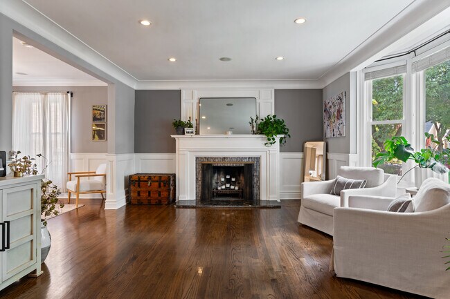 Foto del edificio - 3234 N Newcastle Ave