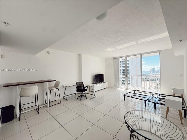 Foto del edificio - 1750 N Bayshore Dr