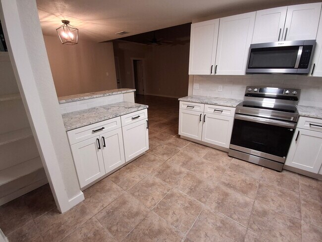 Foto del edificio - 3162 Chimney Cir