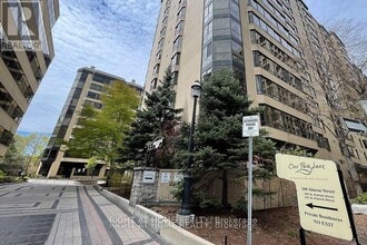 Building Photo - 280 Simcoe St