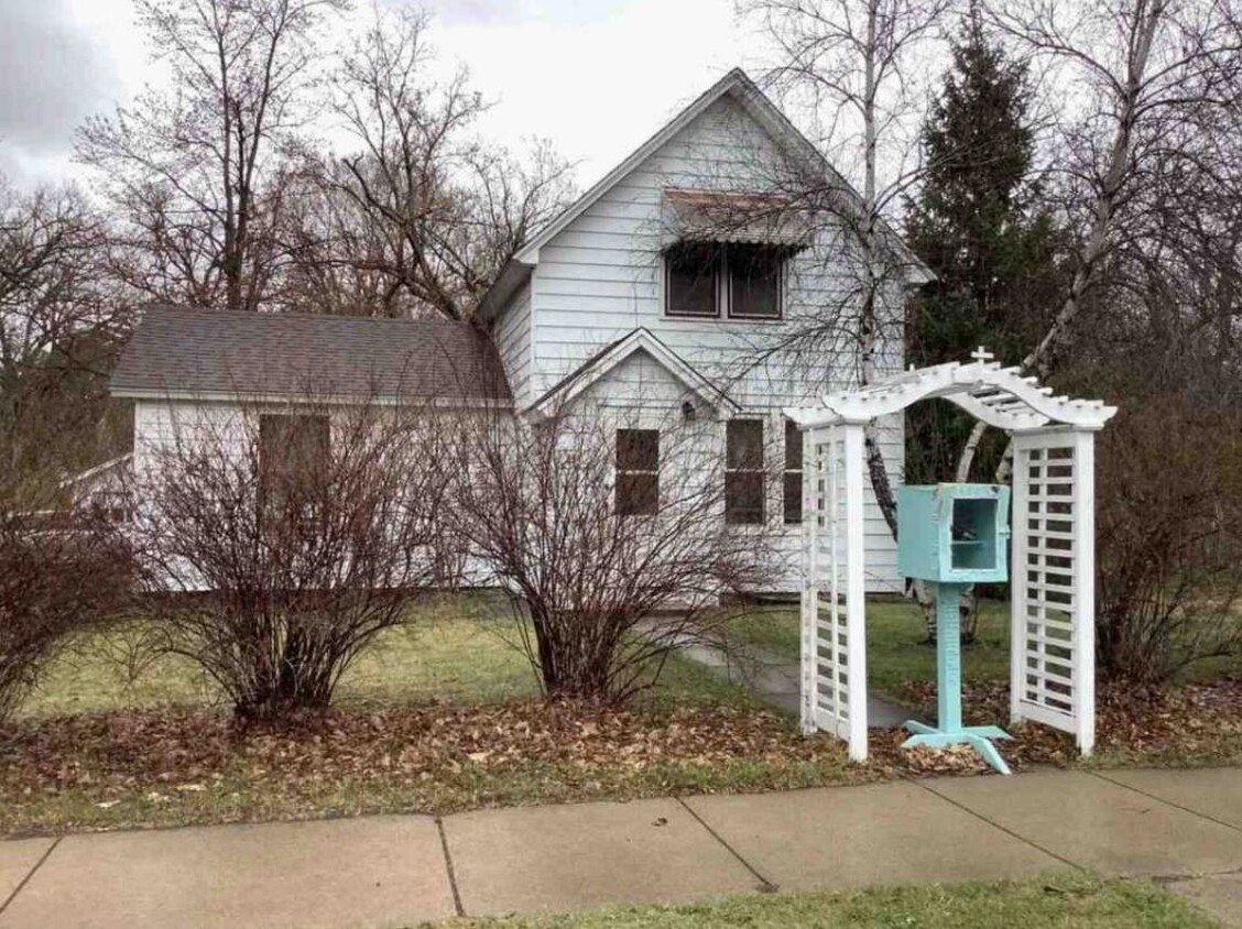 Foto principal - 517 3rd Ave E