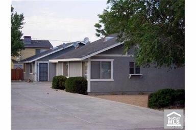 Vista frontal desde la calle - 16756 Lime St