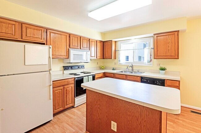 Building Photo - 5708 Belcher Farm Dr