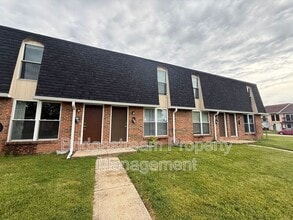 Building Photo - 969 Taylorsview Dr