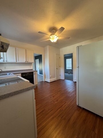 Foto del edificio - 674 E Washington St