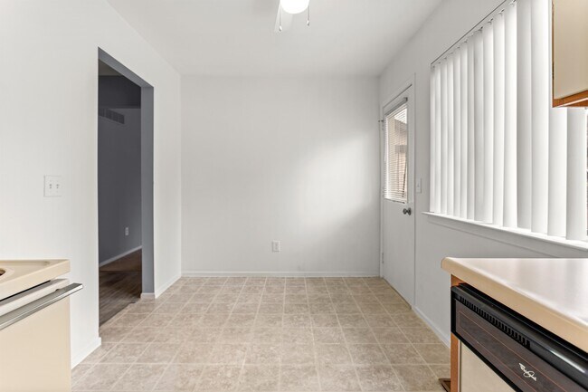 Foto del edificio - 3418 Heritage Pkwy
