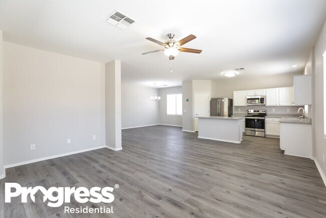 Foto del edificio - 8020 W Forest Grove Ave