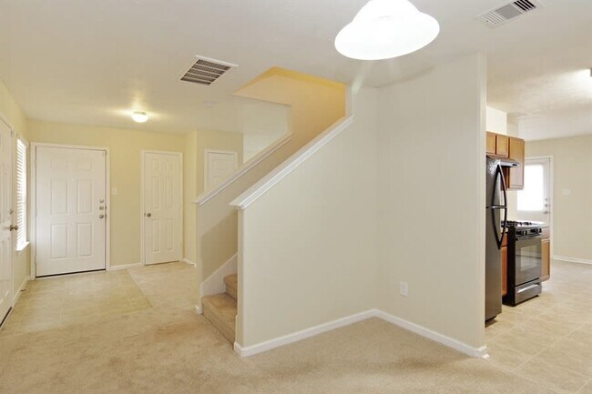 Building Photo - 16454 Noble Meadow Ln