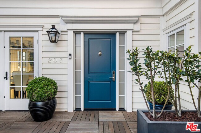 Foto del edificio - 15225 Palisades Village Ln