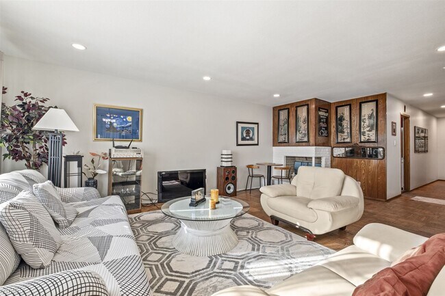 Building Photo - 3 br, 2 bath House - 611 Blanken Avenue
