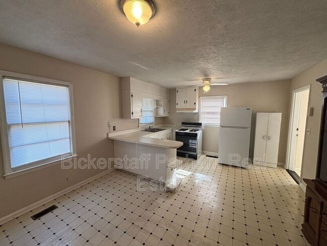 Building Photo - 2211 First Avenue