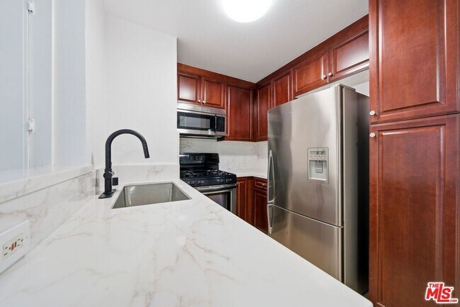 Foto del edificio - 5530 Owensmouth Ave