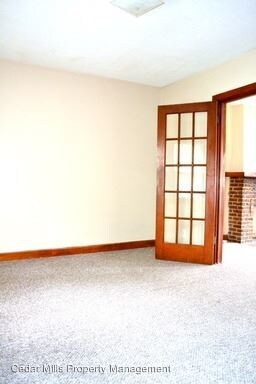 Building Photo - 401 N Hillside St