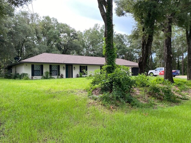 Building Photo - 10190 SW 202nd Cir
