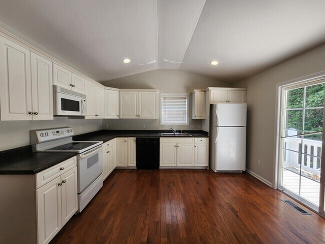 Foto del edificio - 916 Bill Smith Rd
