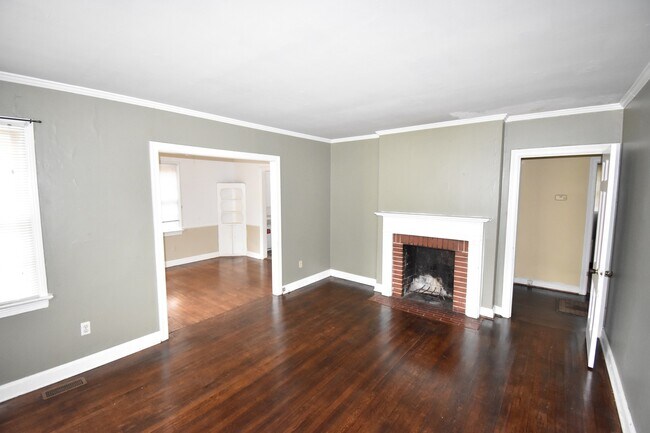 Building Photo - Coming Soon: 2 Bedroom and 1 Bath Home In ...