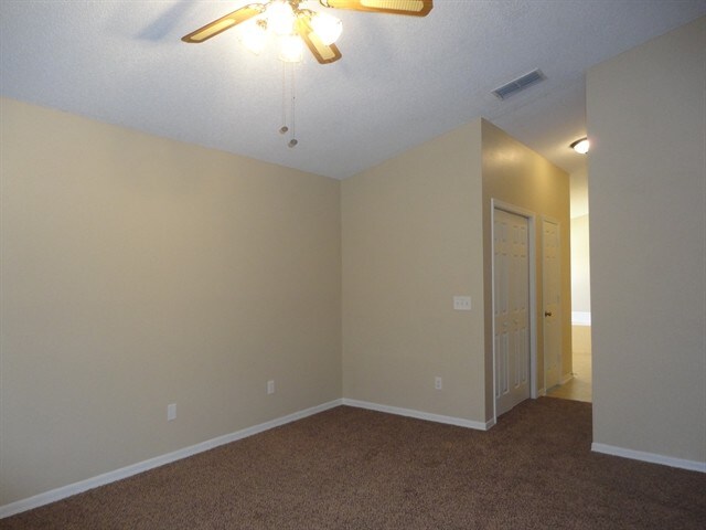 Building Photo - 350 Morning Creek Cir