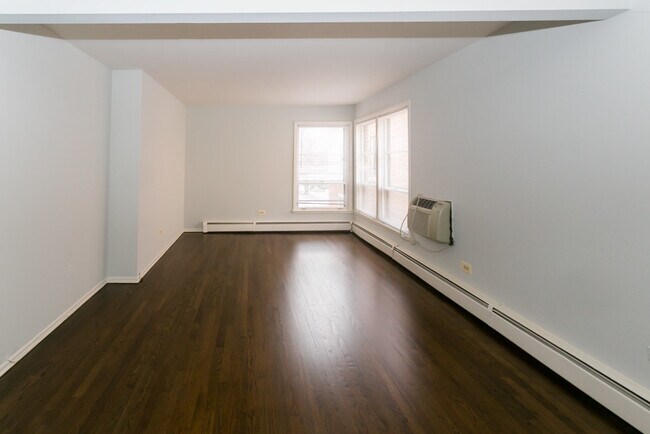 Foto del edificio - 541-541 Hinman Ave