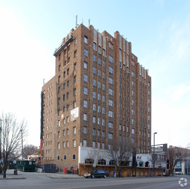 Valentine Apartments Kansas City, MO