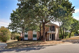 Building Photo - 1201 Autumn Cir