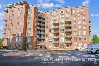 Building Photo - 4490 Market Commons Dr