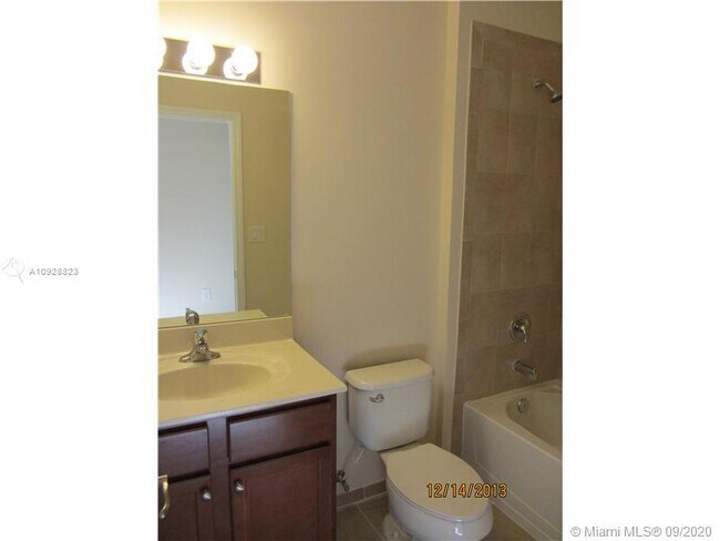 Foto del edificio - 8800 NW 97th Ave
