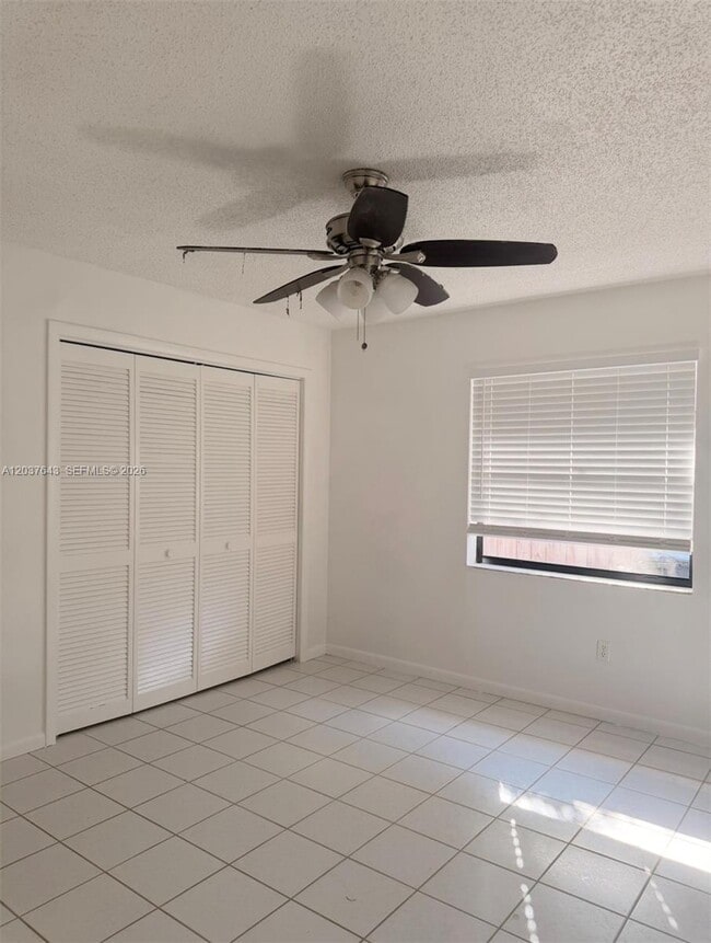 Building Photo - 792 Lantern Tree Ln