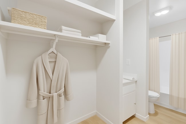 Interior Photo - Vista Pines