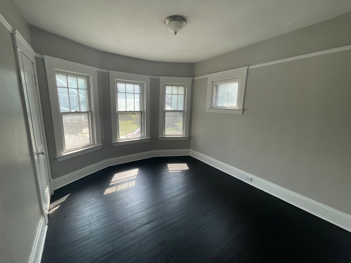 552 E 120th St Cleveland, OH 44108 – photo 3