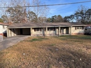 Building Photo - 304 Catalina Cir