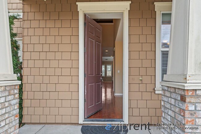Foto del edificio - 651 Carrington Ct