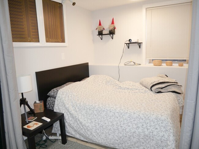 Foto del edificio - 6 Beals St