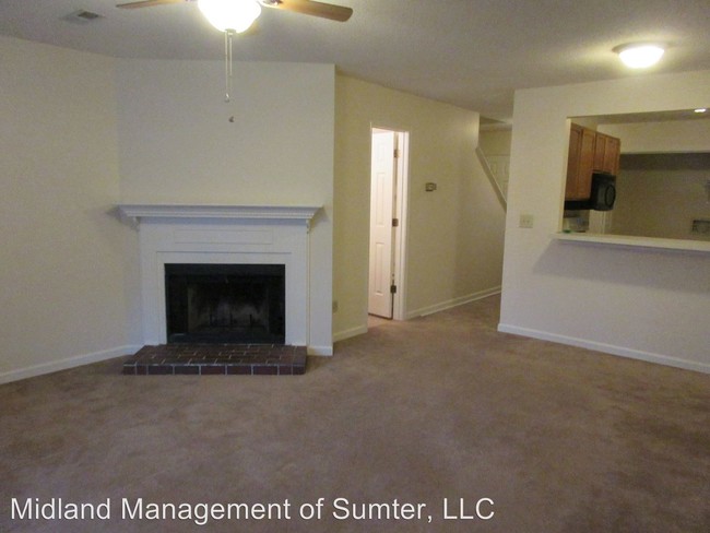 Building Photo - 600 Archdale Dr