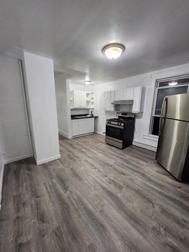 Kitchen - 84 Salem St