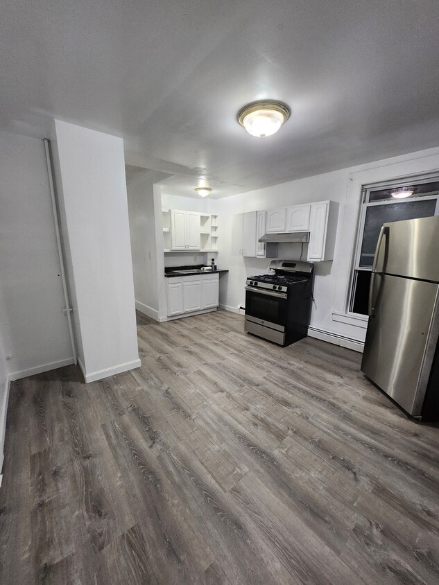 Kitchen - 84 Salem St