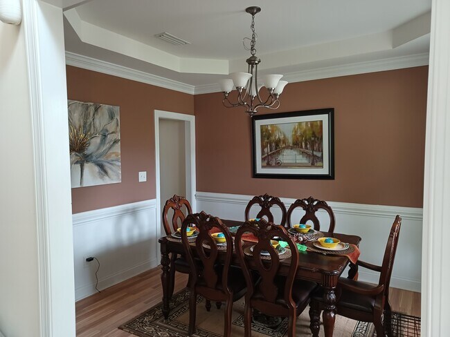 Building Photo - 6516 Fieldstone Manor Dr
