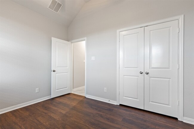 Building Photo - 912 Slate Ln