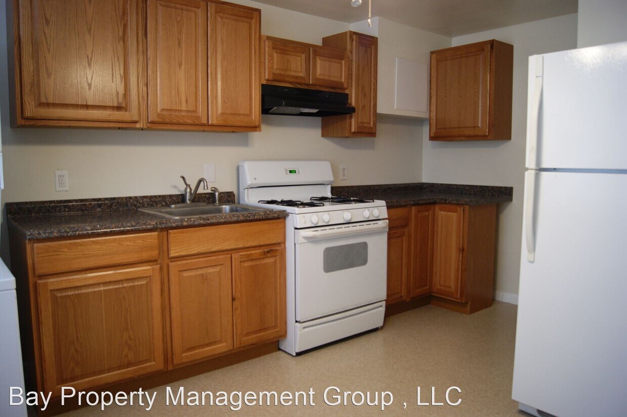 Primary Photo - 3 br, 1 bath House - 811 Regis Court