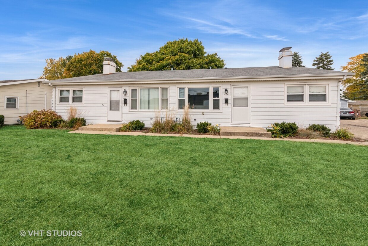 Primary Photo - 120 Jackman Dr