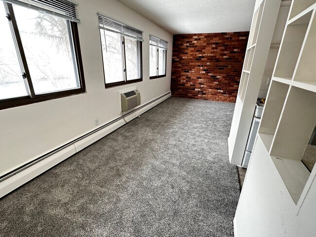 Foto del edificio - 2393 Unity Ave N