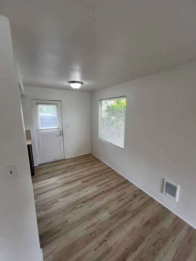 Foto del edificio - 352-352 E 17th Ave