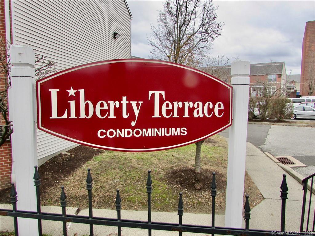 Primary Photo - 10 Liberty St