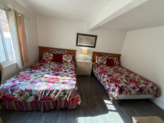 Foto del edificio - 822 Island Ct